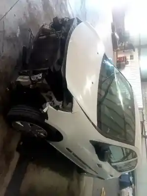 Scrapping Vehicle renault clio iii d4f d7 of the year 2005 powered d4f 742