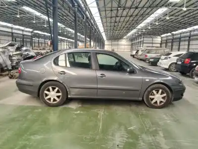 Veículo de Sucata seat toledo (1m2) * do ano 1999 alimentado 