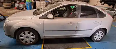 Veículo de Sucata ford focus berlina (cap) qqdb do ano 2004 alimentado qqdb qqda q7da