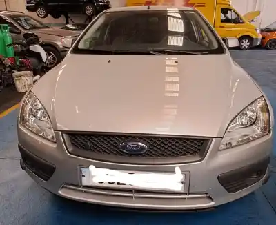 Veículo de Sucata ford focus berlina (cap) qqdb do ano 2004 alimentado qqdb qqda q7da