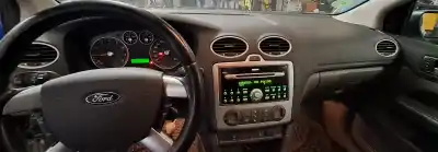 Veículo de Sucata ford focus berlina (cap) qqdb do ano 2004 alimentado qqdb qqda q7da