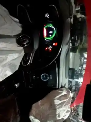 Veículo de Sucata renault mégane  do ano 0 alimentado h5h 490 h5h 450 h5h 470