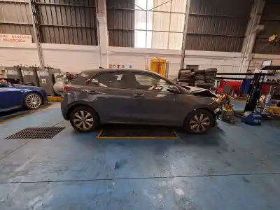 Veículo de Sucata KIA RIO (YB) G3LF do ano 0 alimentado G3LF