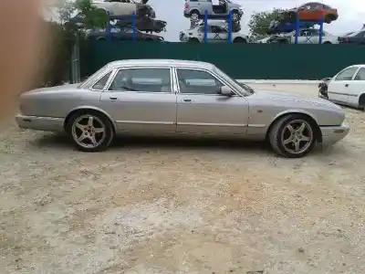 Scrapping Vehicle JAGUAR XJ 4.0 Sovereign of the year 2003 powered LC