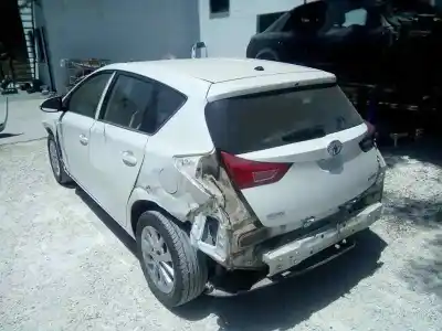 Scrapping Vehicle toyota auris (_e15_) 1.4 d-4d (nde150_) of the year 2013 powered 1nd