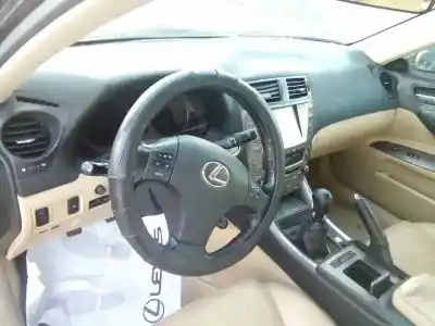 Здавання транспортного засобу lexus is200 (ds2/is2) 220d року 2006 потужний 2adfhv