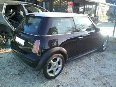 Veículo de Sucata mini mini (r50, r53) one d do ano 2004 alimentado w17