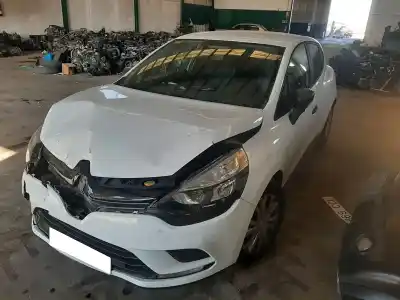 Veicolo di demolizione renault clio iv expression dell'anno 2017 alimentato k9k612