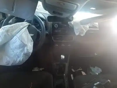 Здавання транспортного засобу renault clio iv (bh_) 1.2 16v року 2017 потужний d4f