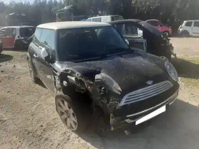 Veicolo di demolizione mini mini (r50, r53) cooper dell'anno 2002 alimentato w10b16a