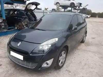 Scrapping Vehicle renault scénic iii (jz0/1_) 1.9 dci (jz0j, jz1j, jz1k, jz1s) of the year 2011 powered f9q870