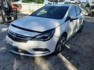 Veículo de Sucata opel astra k (b16) 1.6 cdti (68) do ano 2017 alimentado b16dte