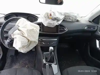 Здавання транспортного засобу peugeot 308 sw ii (lc_, lj_, lr_, lx_, l4_) 1.6 hdi / bluehdi 115 (lcbhxm lcbhxt) року 2014 потужний  Здавання транспортного засобу peugeot 308 sw ii (lc_, lj_, lr_, lx_, l4_) 1.6 hdi / bluehdi 115 (lcbhxm lcbhxt) року 2014 потужний