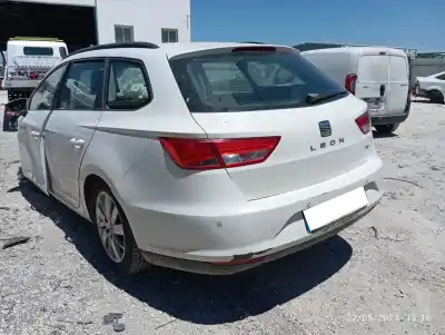 Veículo de Sucata seat leon (5f1) 1.6 tdi do ano 2015 alimentado clh