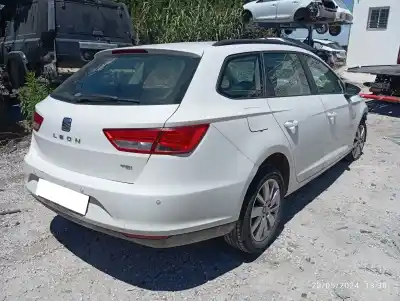Veículo de Sucata seat leon (5f1) 1.6 tdi do ano 2015 alimentado clh