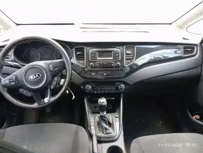 Veículo de Sucata kia carens ( ) business do ano 2015 alimentado d4fd