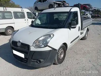Veículo de Sucata fiat doblo cargo basis kombi do ano 2012 alimentado 198a3000