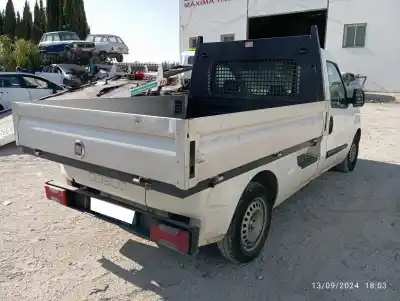 Veículo de Sucata fiat doblo cargo basis kombi do ano 2012 alimentado 198a3000