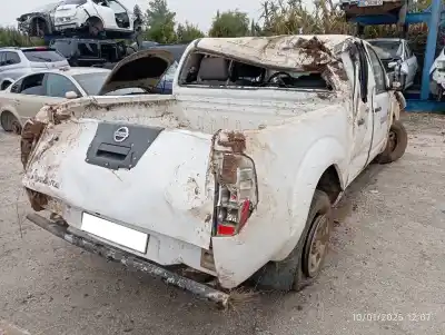 Veicolo di demolizione nissan navara pick-up (d40m) doble cab fe 4x4 dell'anno 2013 alimentato 