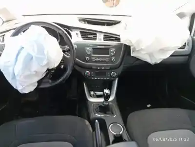 Здавання транспортного засобу kia cee´d concept року 2014 потужний d4fc