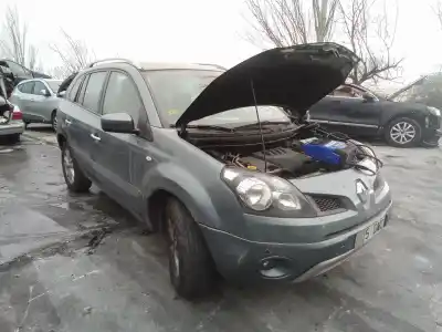 Veicolo di demolizione renault koleos expression dell'anno 2001 alimentato m9r836