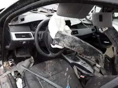 Sloopvoertuig bmw serie 5 berlina (e60) 520d van het jaar 2001 aangedreven 204d4