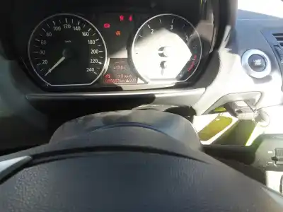 Veicolo di demolizione bmw serie 1 berlina (e81/e87) 118d dell'anno 2001 alimentato 204d4