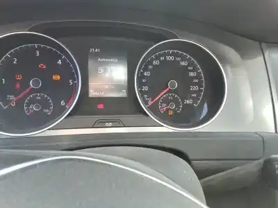 Veículo de Sucata volkswagen golf vii (5g1, bq1, be1, be2) 1.6 tdi do ano 2001 alimentado clh