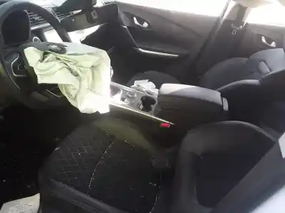 Sloopvoertuig renault kadjar zen 150 cv / 110 kw van het jaar 2001 aangedreven r9na401