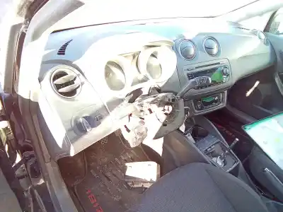 Vehicul casat seat ibiza (6j5) stylance / style al anului 2001 alimentat bls