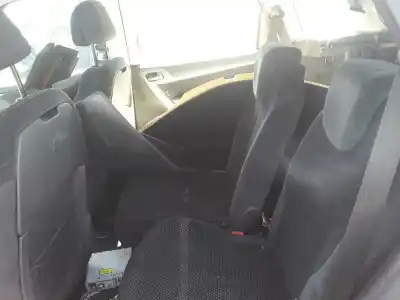 Veículo de Sucata citroen c4 picasso exclusive do ano 2001 alimentado rhj