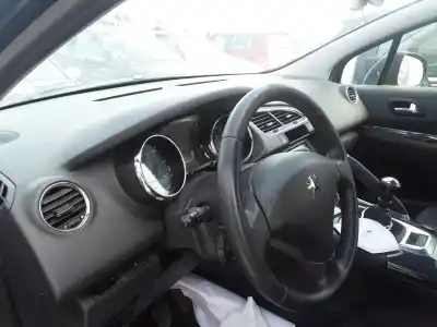 Veicolo di demolizione peugeot 3008 confort dell'anno 2001 alimentato 9hz