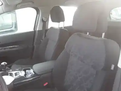 Veicolo di demolizione peugeot 3008 confort dell'anno 2001 alimentato 9hz