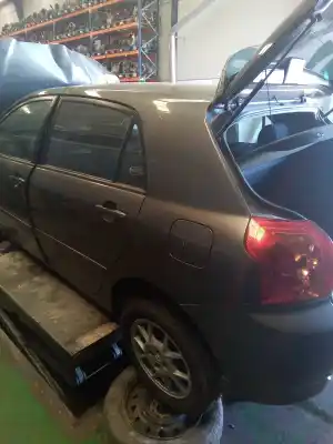 Veículo de Sucata toyota corolla (_e12_) 1.4 d (nde120_) do ano 2001 alimentado 1nd