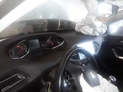 Veículo de Sucata peugeot 308 120 cv / 88 kw do ano 2001 alimentado bhz