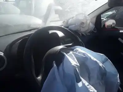 Здавання транспортного засобу ford ka (ccu) titanium року 2001 потужний 169a4000