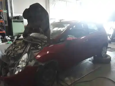 Veículo de Sucata ford fiesta (cb1) titanium do ano 2001 alimentado tzjb