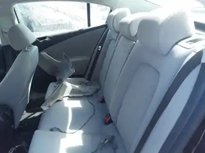 Veículo de Sucata volkswagen passat b6 (3c2) 2.0 tdi 16v do ano 2001 alimentado bkp