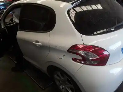 Scrapping Vehicle peugeot 208 access of the year 2001 powered hm01