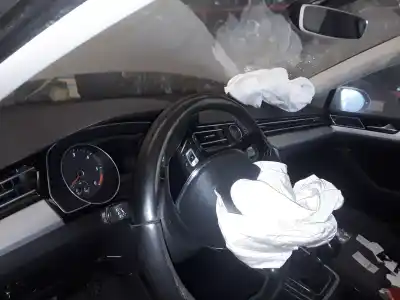 Здавання транспортного засобу volkswagen passat b8 variant (3g5, cb5) 2.0 tdi року 2001 потужний crl