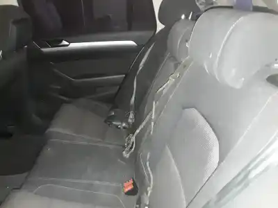 Здавання транспортного засобу volkswagen passat b8 variant (3g5, cb5) 2.0 tdi року 2001 потужний crl