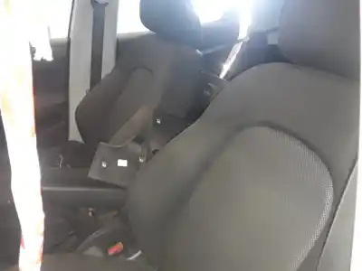 Veículo de Sucata seat ibiza (6j5) reference do ano 2001 alimentado bls