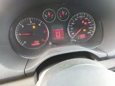 Veículo de Sucata audi a3 sportback (8p) 2.0 tdi do ano 2001 alimentado bkd