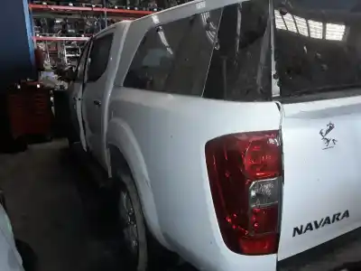 Veículo de Sucata NISSAN NP300 PICK-UP (D23) 2.3 dCi Diesel CAT 163 CV / 120 KW do ano 2001 alimentado 