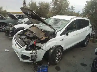 Здавання транспортного засобу ford kuga (cbs) trend року 2001 потужний xrmb