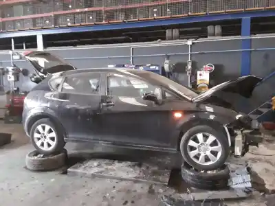 Veículo de Sucata seat leon (1p1) reference do ano 2001 alimentado bls