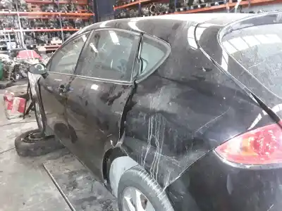 Veículo de Sucata seat leon (1p1) reference do ano 2001 alimentado bls