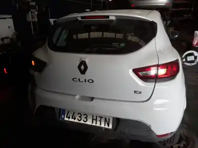 Vehicul casat renault clio iv technofeel al anului 2001 alimentat h4b