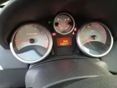 Veículo de Sucata peugeot 207 urban do ano 2001 alimentado kft