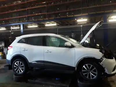 Здавання транспортного засобу renault kadjar 1.3 tce року 2015 потужний 